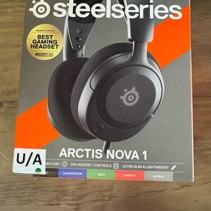 SteelSeries Arctis Nova 1 On-Ear Headphones - Sleek Black